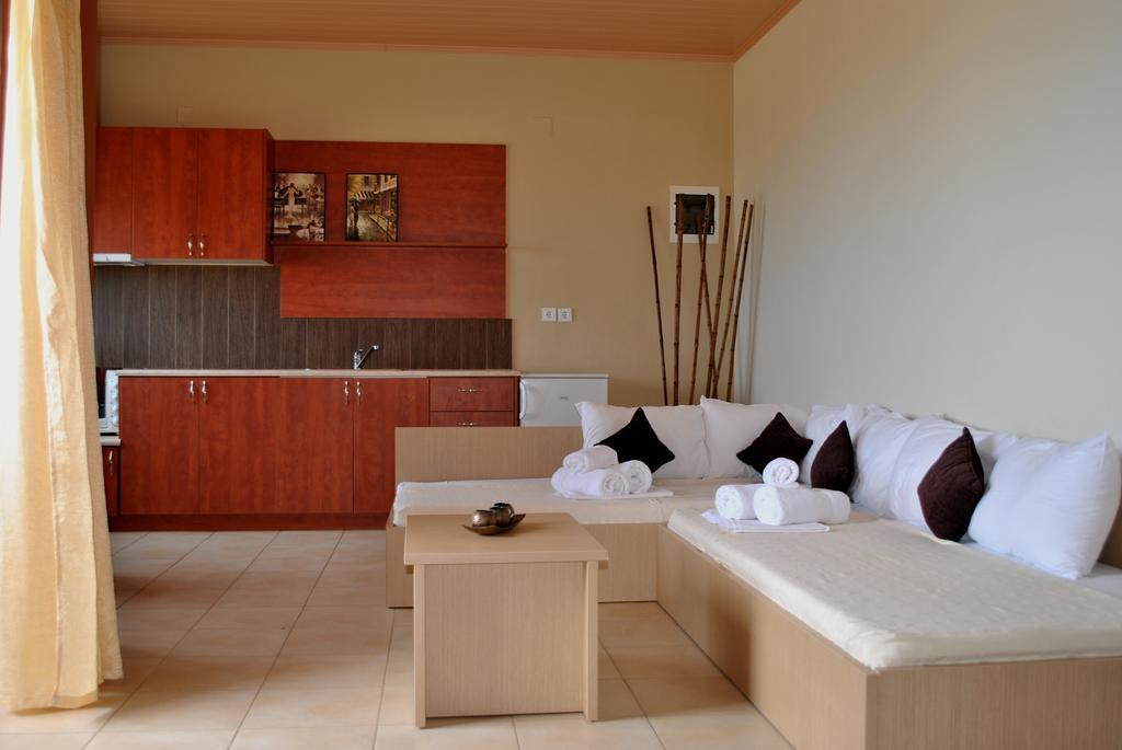 Iliovasilema Hotel Mytikas  Zimmer foto